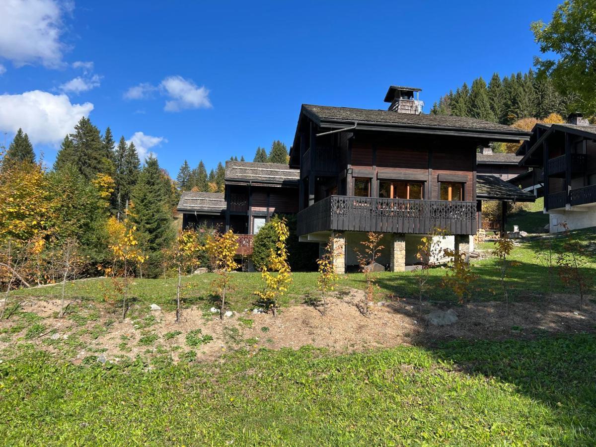 Le Chalet De Nabor Les Gets Bagian luar foto